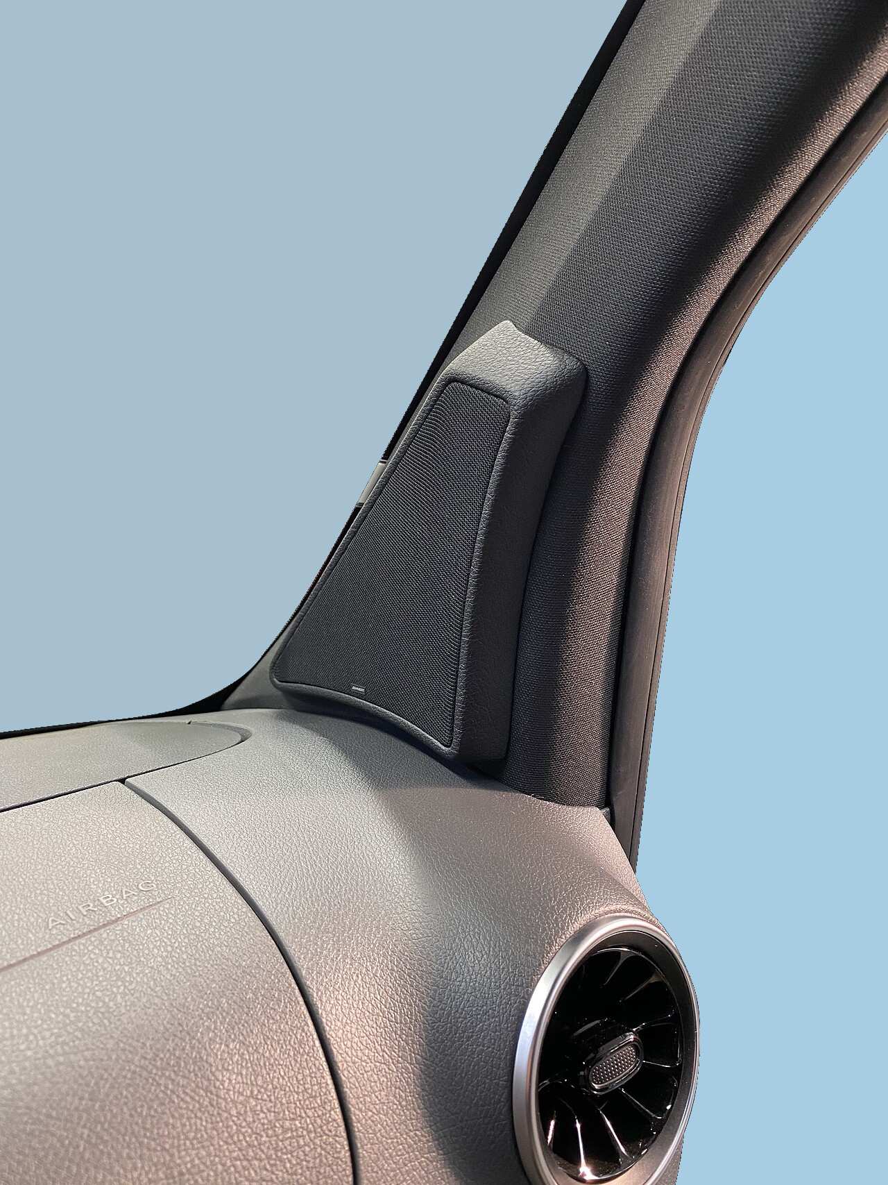 Mercedes Sprinter – pachet audio 1 pentru vehicule cu capace de acoperire - imagine 7